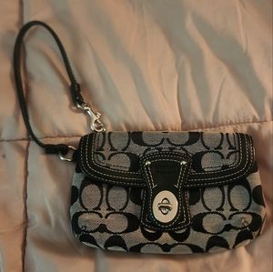 Coach Signature legacy wristlet black/white